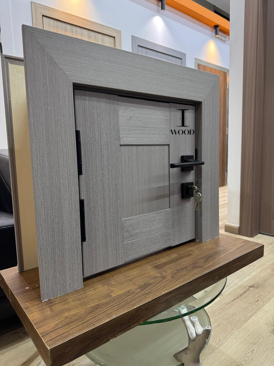 MINIATURE SAMPLE - Image 13